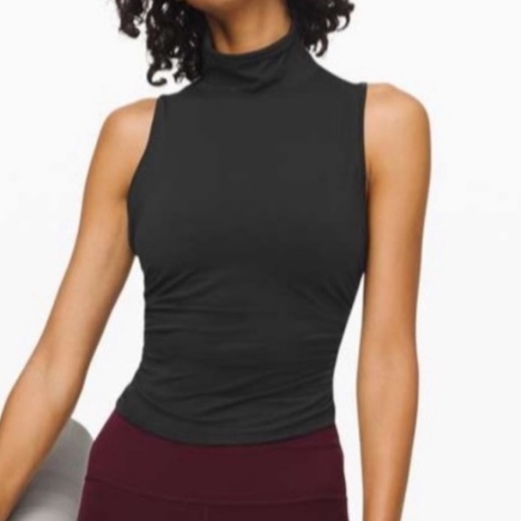 Lululemon See the Horizon Tank 6 - Picture 2 of 5